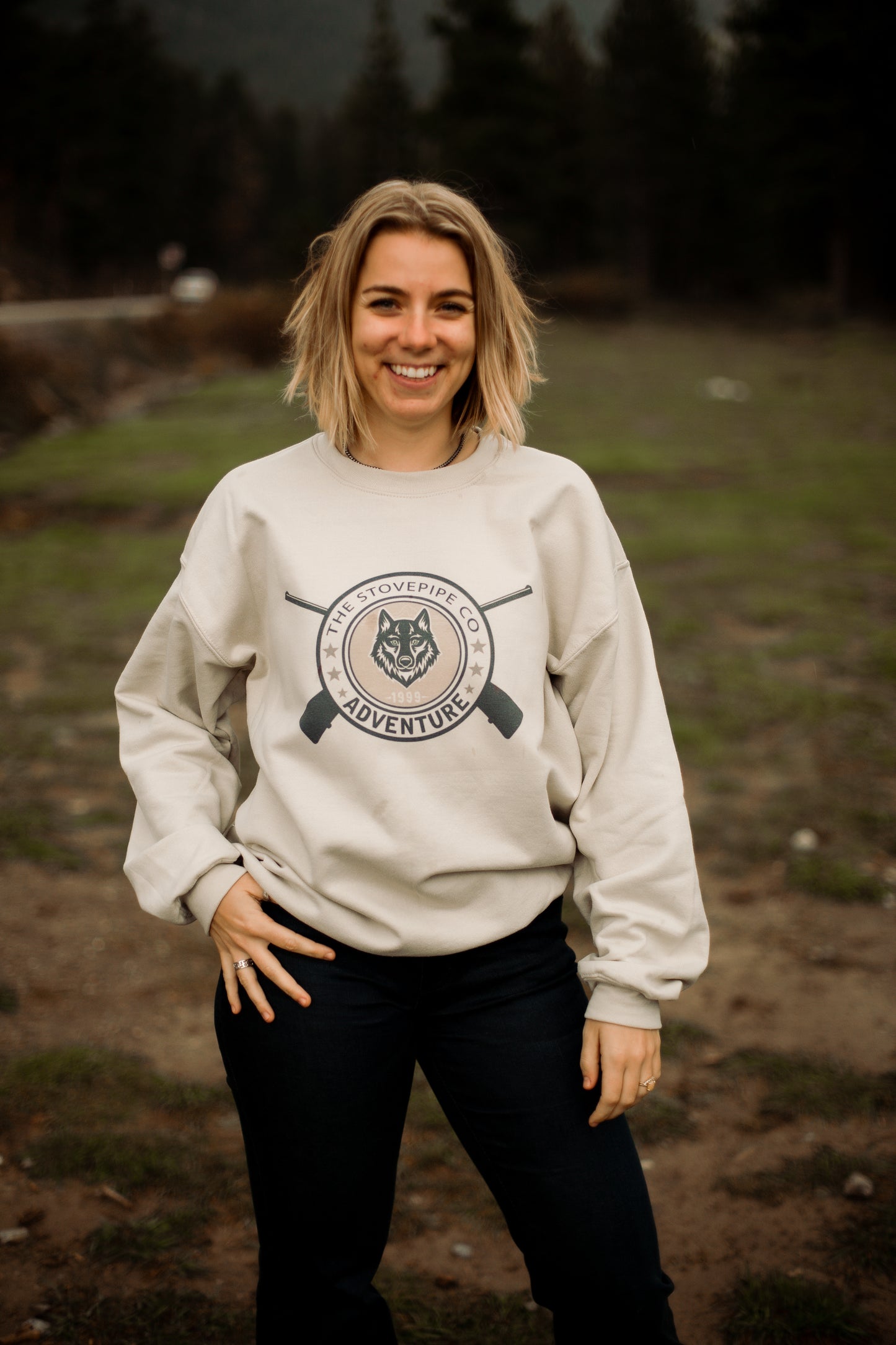 Wolf Adventure Crewneck