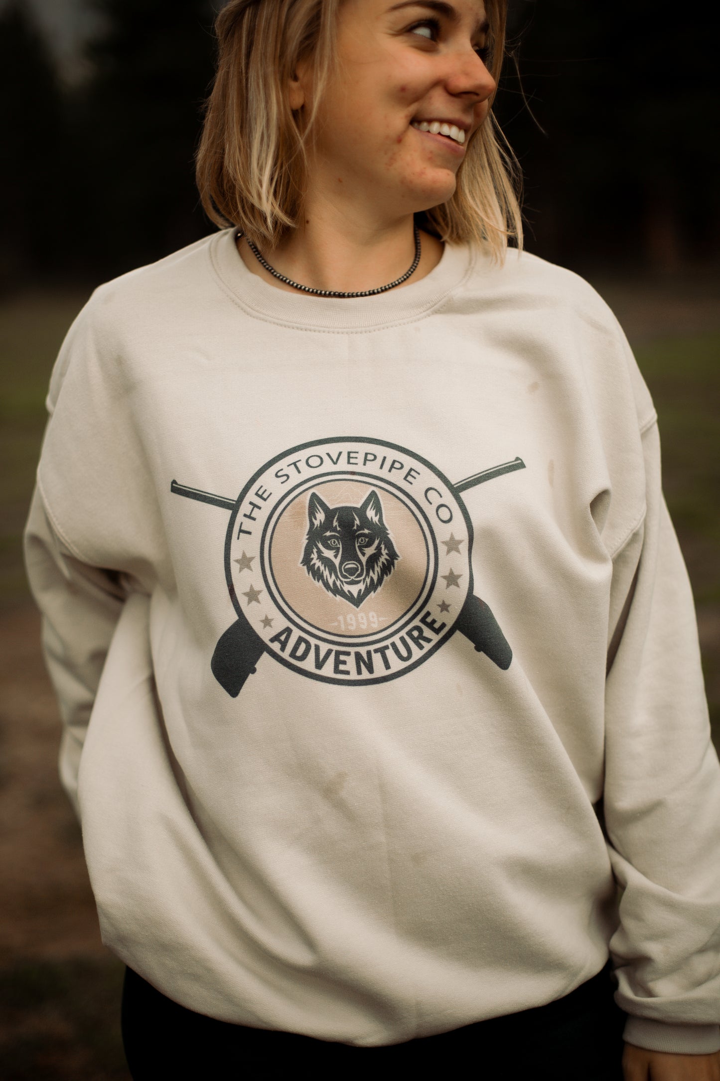 Wolf Adventure Crewneck